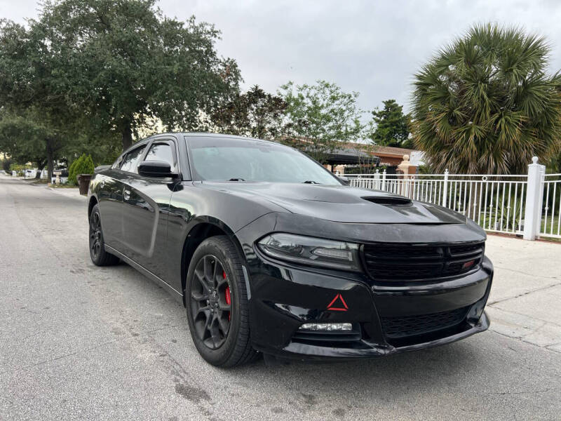 2015 Dodge Charger SXT's photo