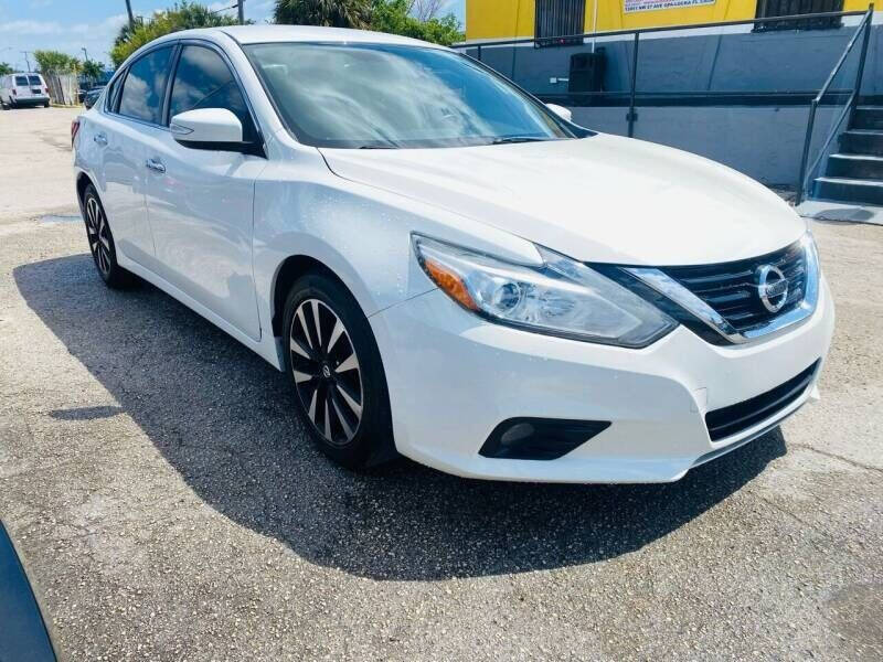 2018 Nissan Altima for sale at 33 Auto Sales Miami in Miami, FL