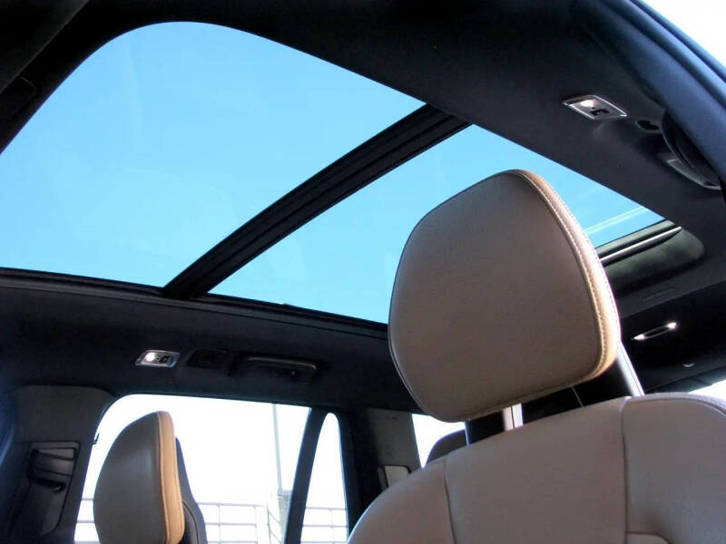 2018 Volvo XC90 T6 Momentum