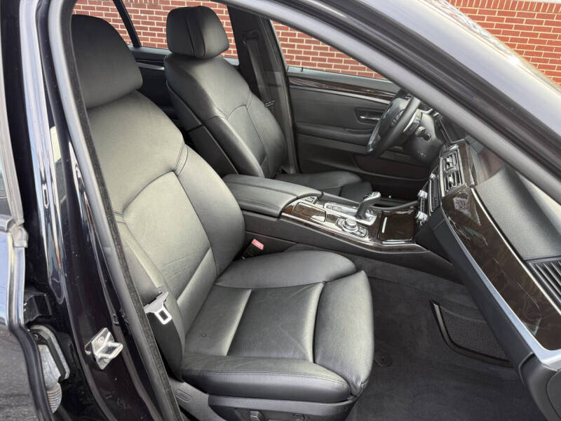 2012 BMW 5 Series 528i