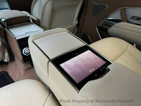 2025 Land Rover Range Rover P615 SV LWB