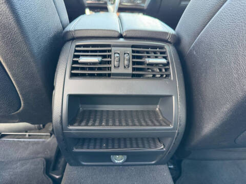 2012 BMW 5 Series 528i
