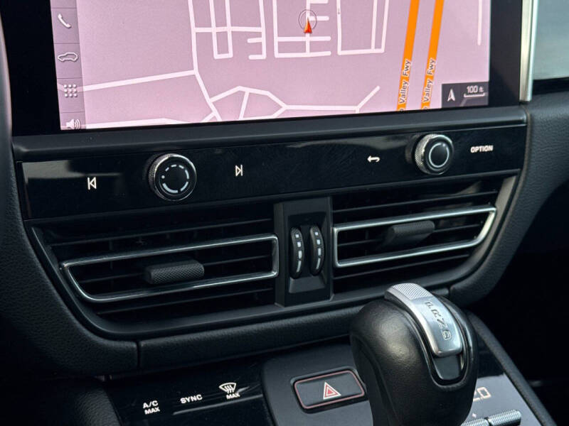 2024 Porsche Macan