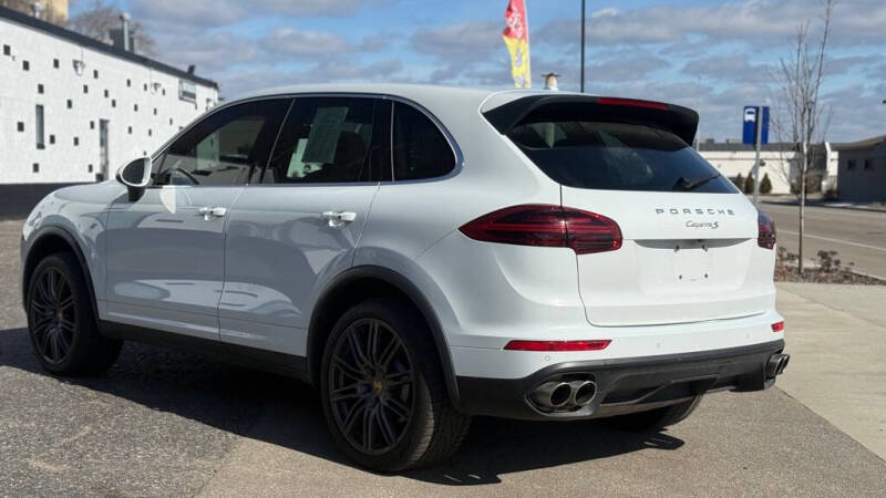 2017 Porsche Cayenne S