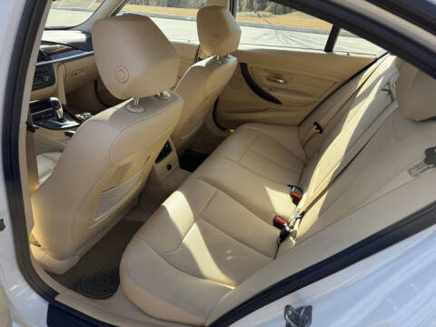 2013 BMW 3 Series 328i