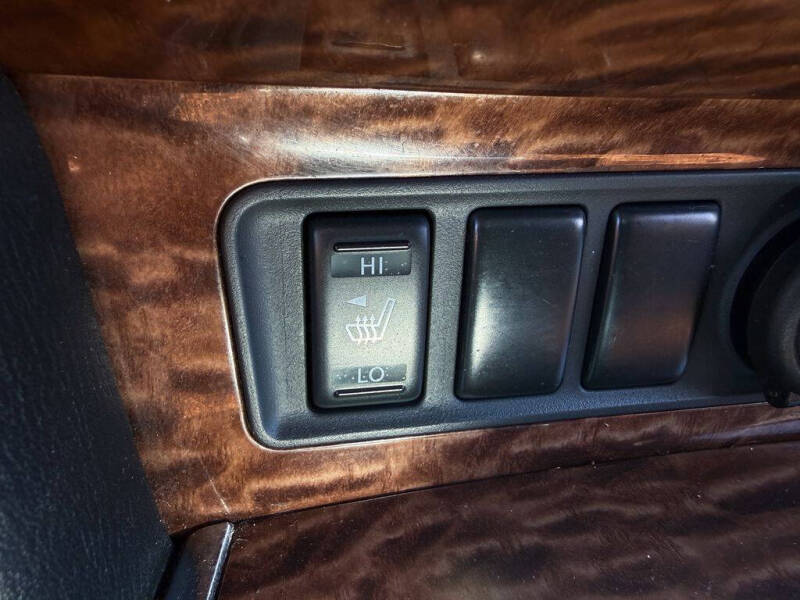 2017 Nissan Armada SV