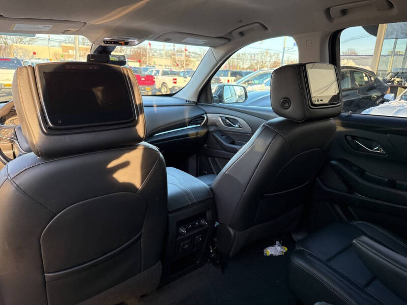 2020 Chevrolet Traverse LT Leather