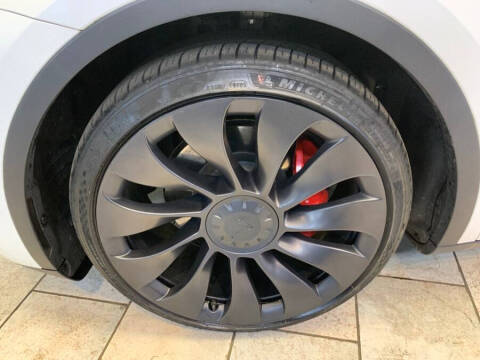 2023 Tesla Model Y Performance