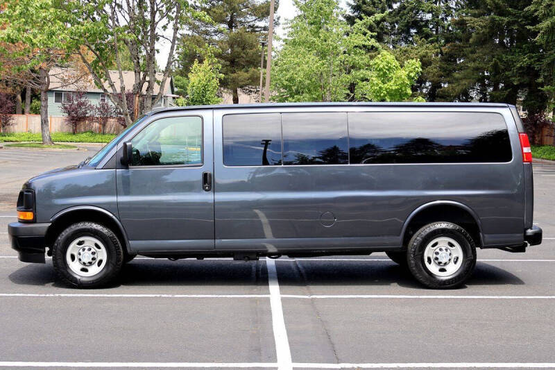 2017 Chevrolet Express 3500