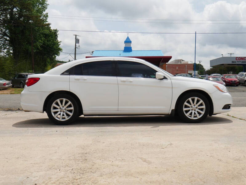 2014 Chrysler 200 Touring