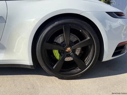 2020 Porsche 911 Carrera