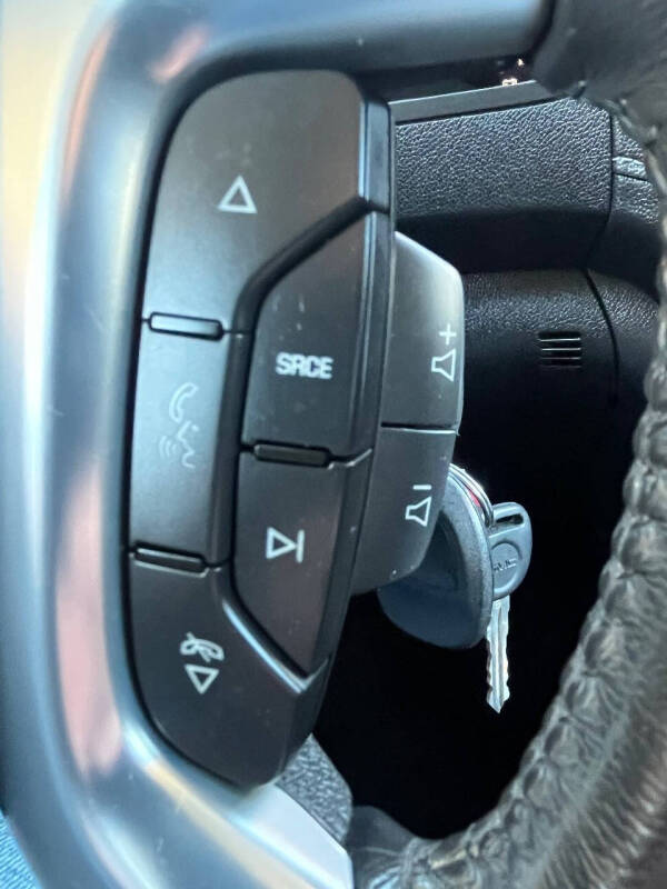 2015 GMC Acadia SLE-2