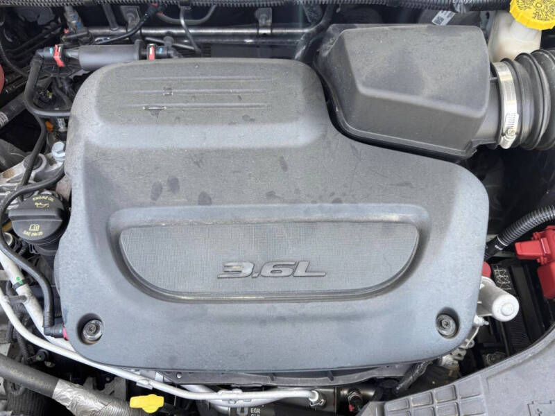 2021 Chrysler Voyager LX