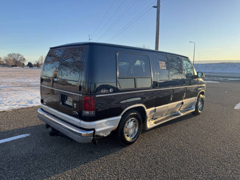2002 Ford E-Series