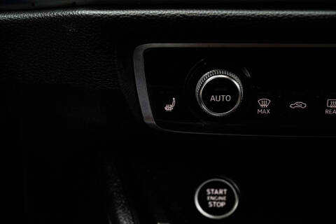 2022 Audi Q3 quattro Premium 40 TFSI