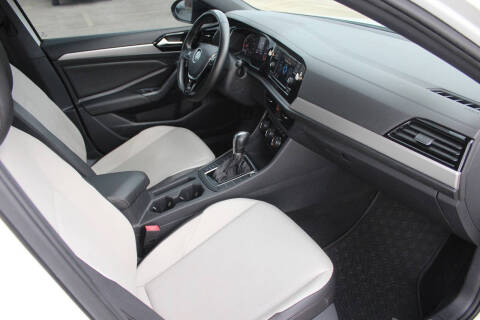 2019 Volkswagen Jetta R-Line