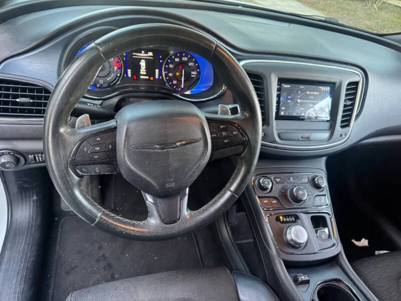 2015 Chrysler 200 S