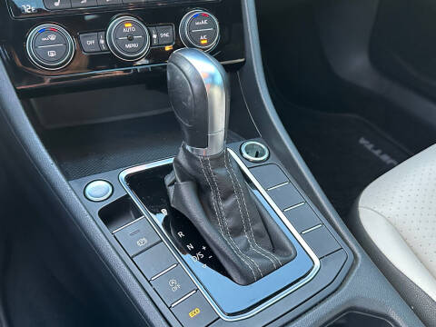 2019 Volkswagen Jetta R-Line