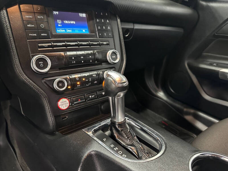 2015 Ford Mustang V6