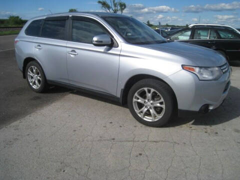 2014 Mitsubishi Outlander SE