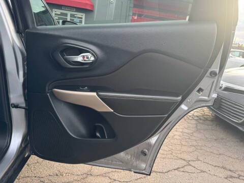 2017 Jeep Cherokee Latitude