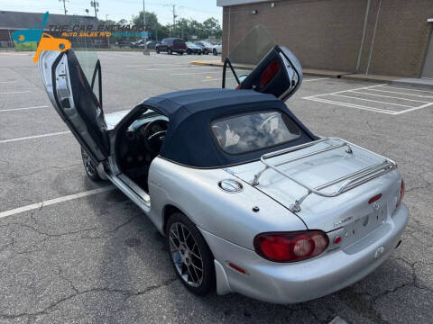 2004 Mazda MX-5 Miata