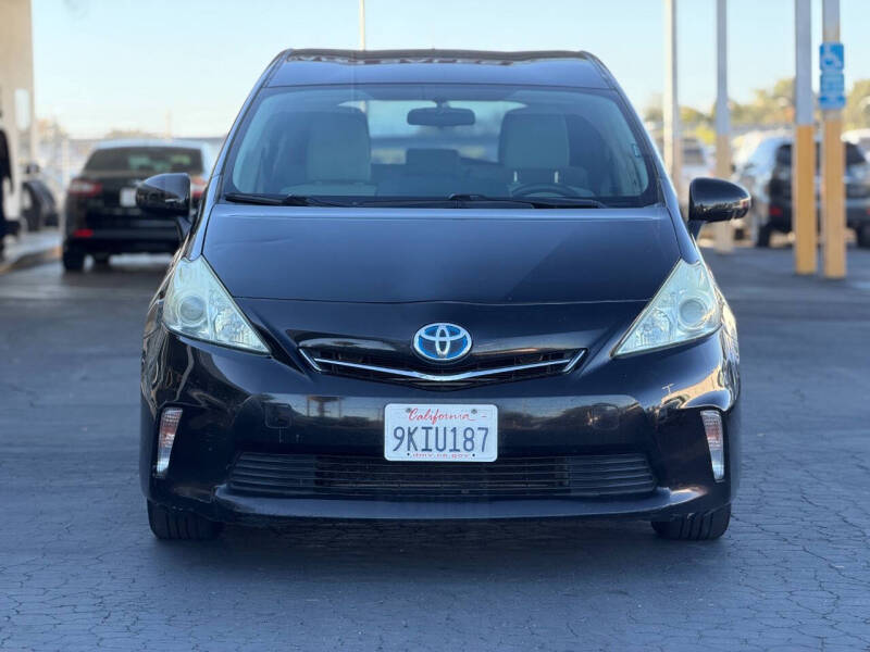 2012 Toyota Prius v Five