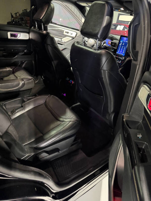 2021 Ford Explorer ST