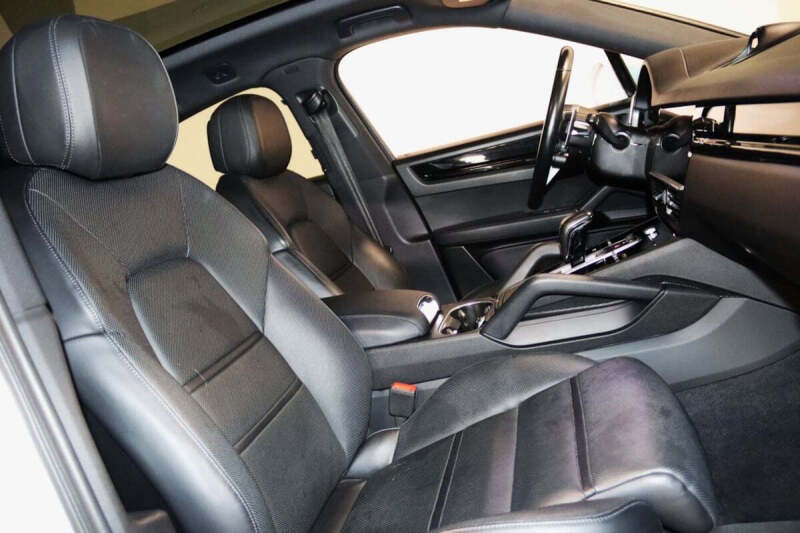2023 Porsche Cayenne