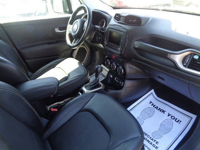 2017 Jeep Renegade Deserthawk