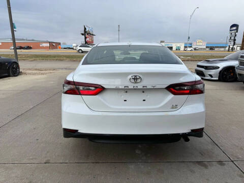 2022 Toyota Camry LE