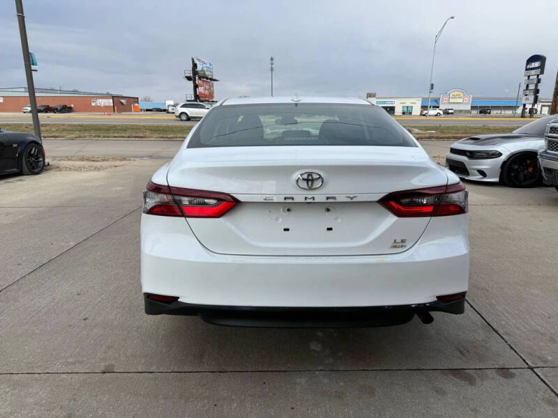 2022 Toyota Camry LE