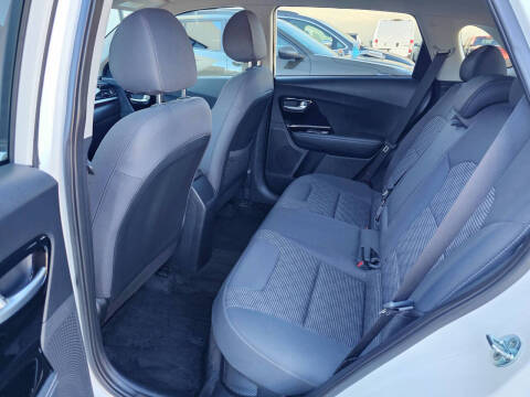 2022 Kia Niro Plug-In Hybrid LXS