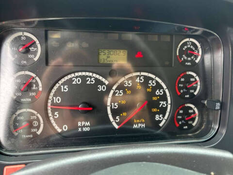 2009 Freightliner Thomas Safeliner