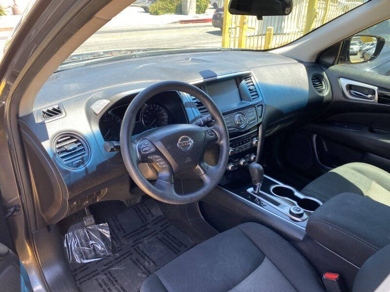 2017 Nissan Pathfinder S