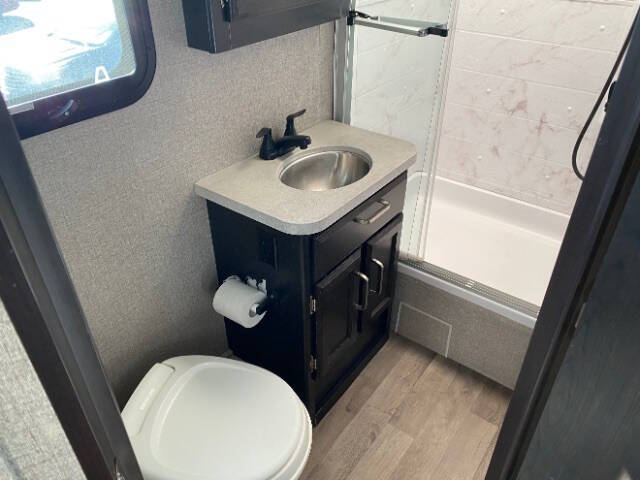 2019 Ford E-Series E-450 SD