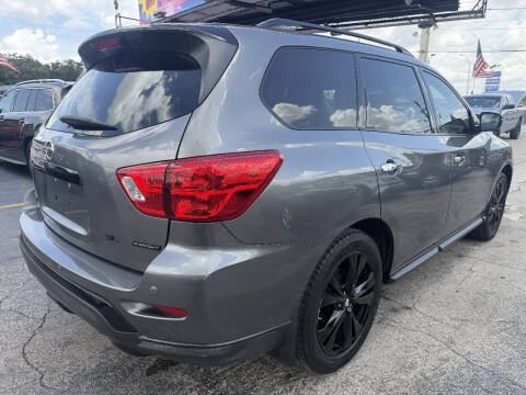 2018 Nissan Pathfinder SL