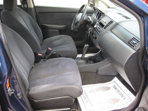 2009 Nissan Versa 1.6 Base