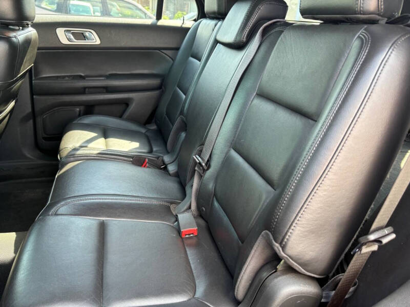 2011 Ford Explorer XLT