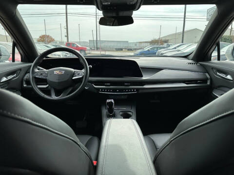 2025 Cadillac XT4 Premium Luxury