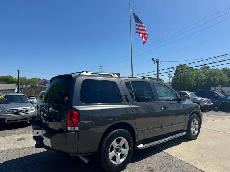 2004 Nissan Armada LE