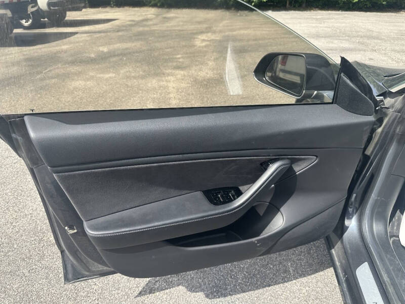 2019 Tesla Model 3 Mid Range