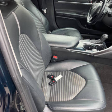 2018 Toyota Camry SE