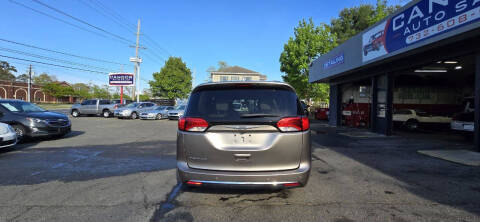 2017 Chrysler Pacifica Touring-L Plus