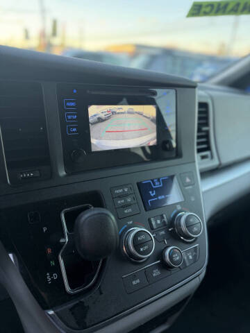 2016 Toyota Sienna L 7-Passenger