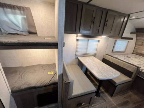 2021 Gulfstream Enlighten Super Lite