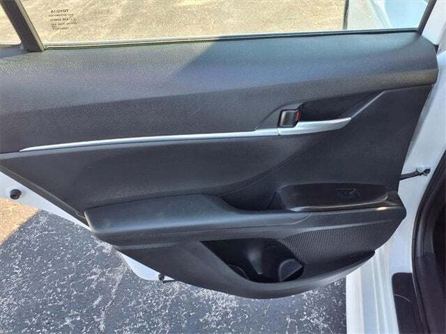 2023 Toyota Camry SE