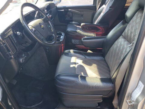 2022 Chevrolet Express 2500