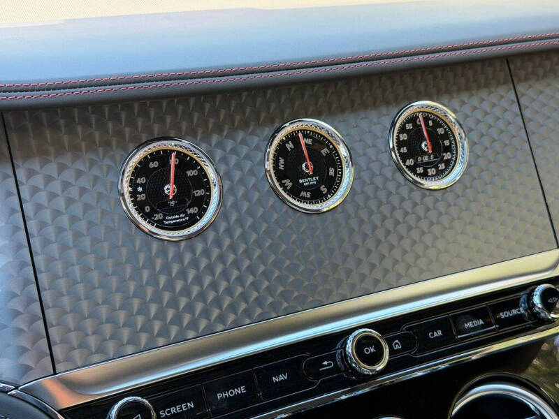 2024 Bentley Continental