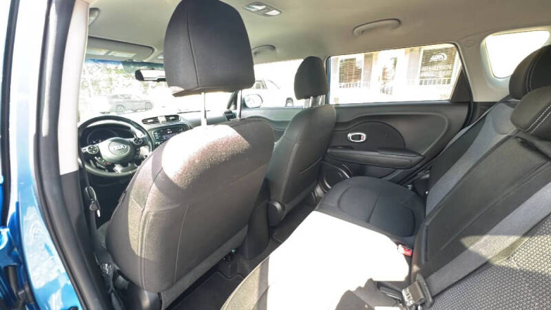 2017 Kia Soul +